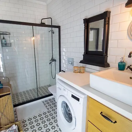 One Br Vacation W/garden In Apartment *