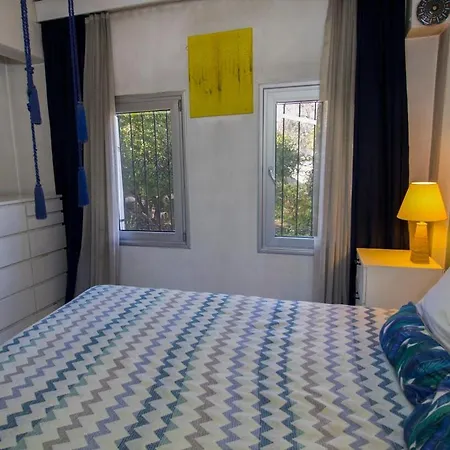 One Br Vacation W/garden In Bodrum
